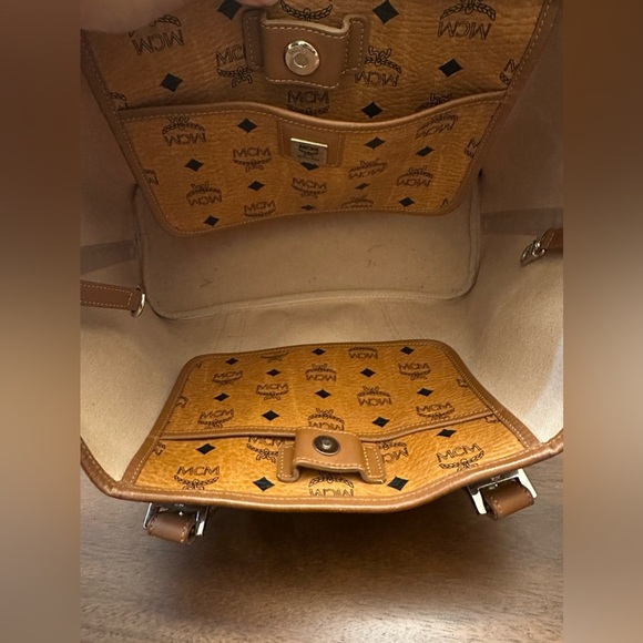 MCM Luisa Visetos - Picture 12 of 14